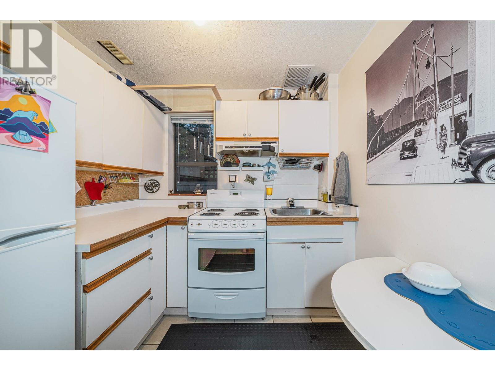 1779 Peters Road, North Vancouver, British Columbia  V7J 1Y7 - Photo 36 - R2825092