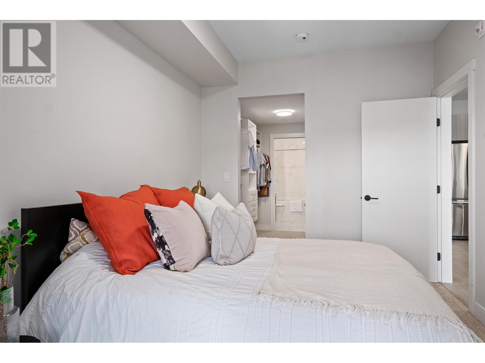 206 1633 Tatlow Avenue, North Vancouver, British Columbia  V7P 2Z8 - Photo 7 - R2825767