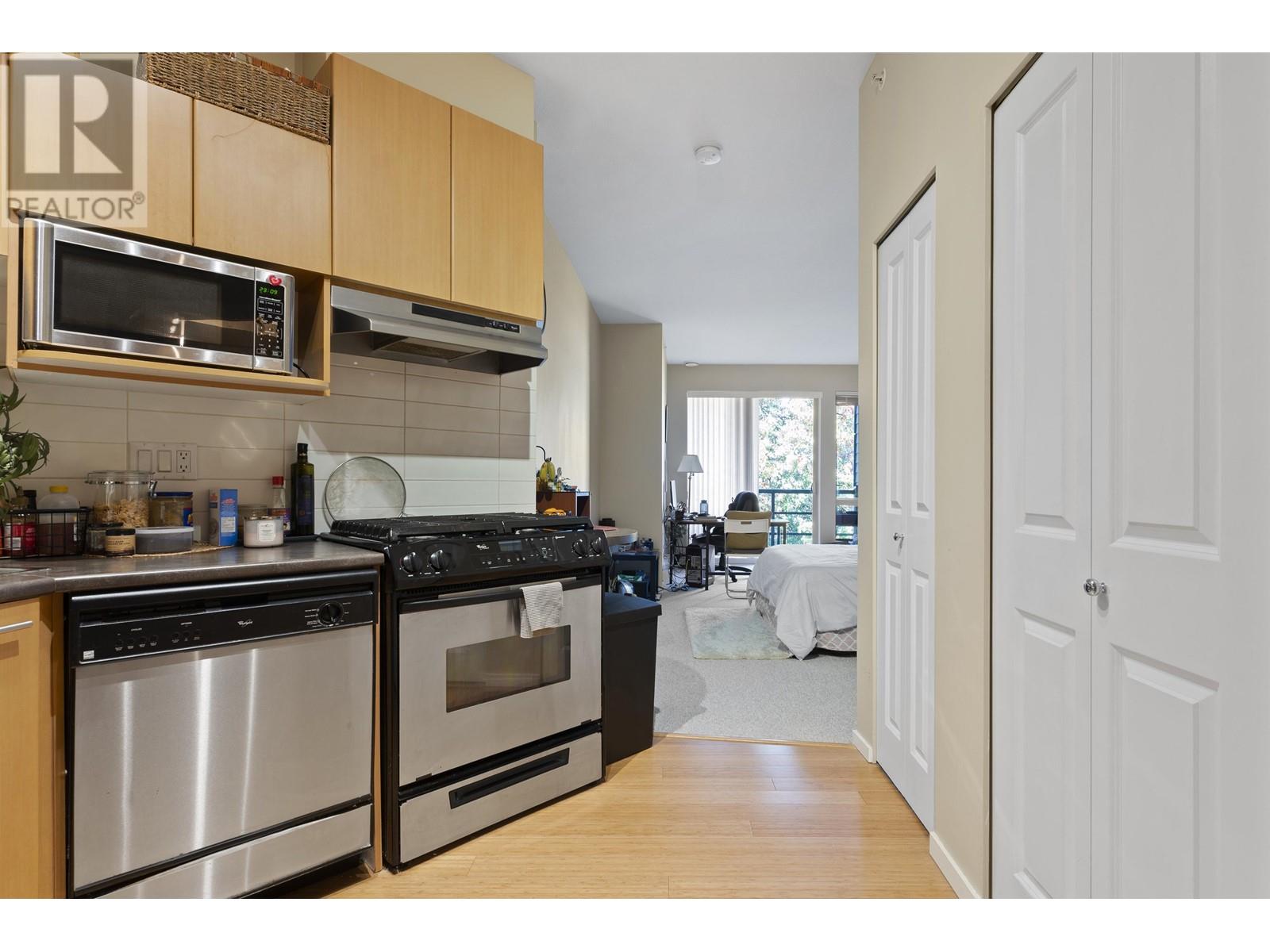 520 9339 University Crescent, Burnaby, British Columbia  V5A 4Y1 - Photo 11 - R2825803