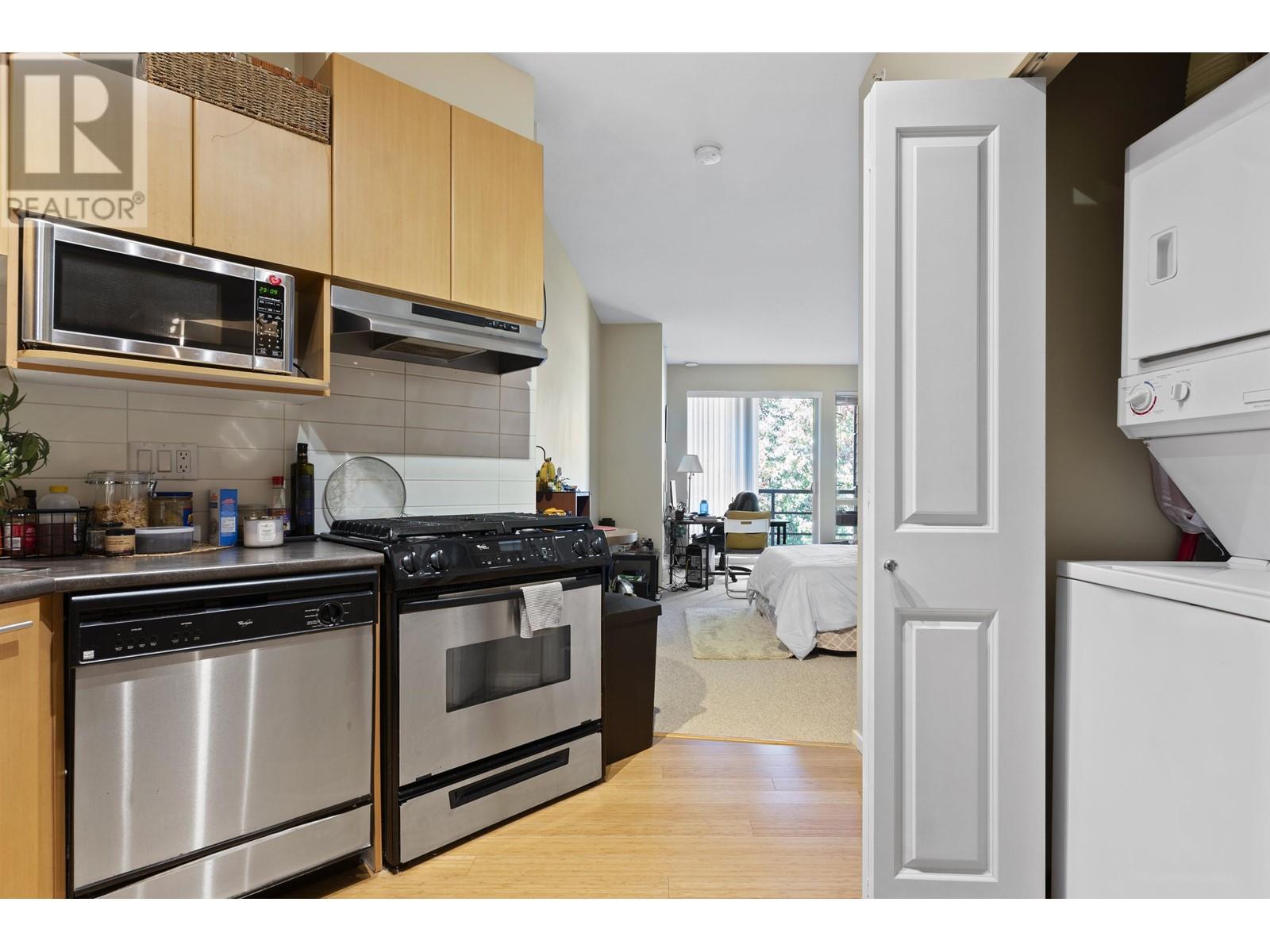 520 9339 University Crescent, Burnaby, British Columbia  V5A 4Y1 - Photo 12 - R2825803