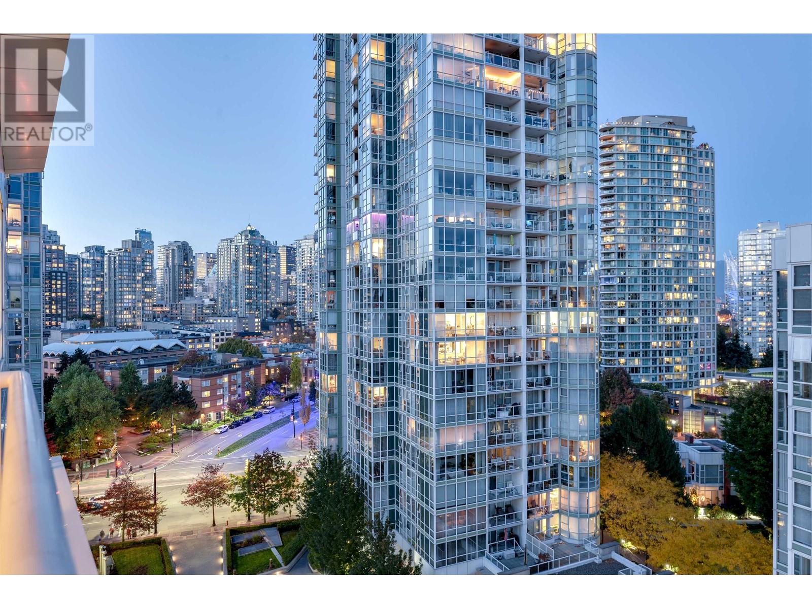 1501 1111 Marinaside Crescent, Vancouver, British Columbia  V6Z 2Y3 - Photo 3 - R2825771