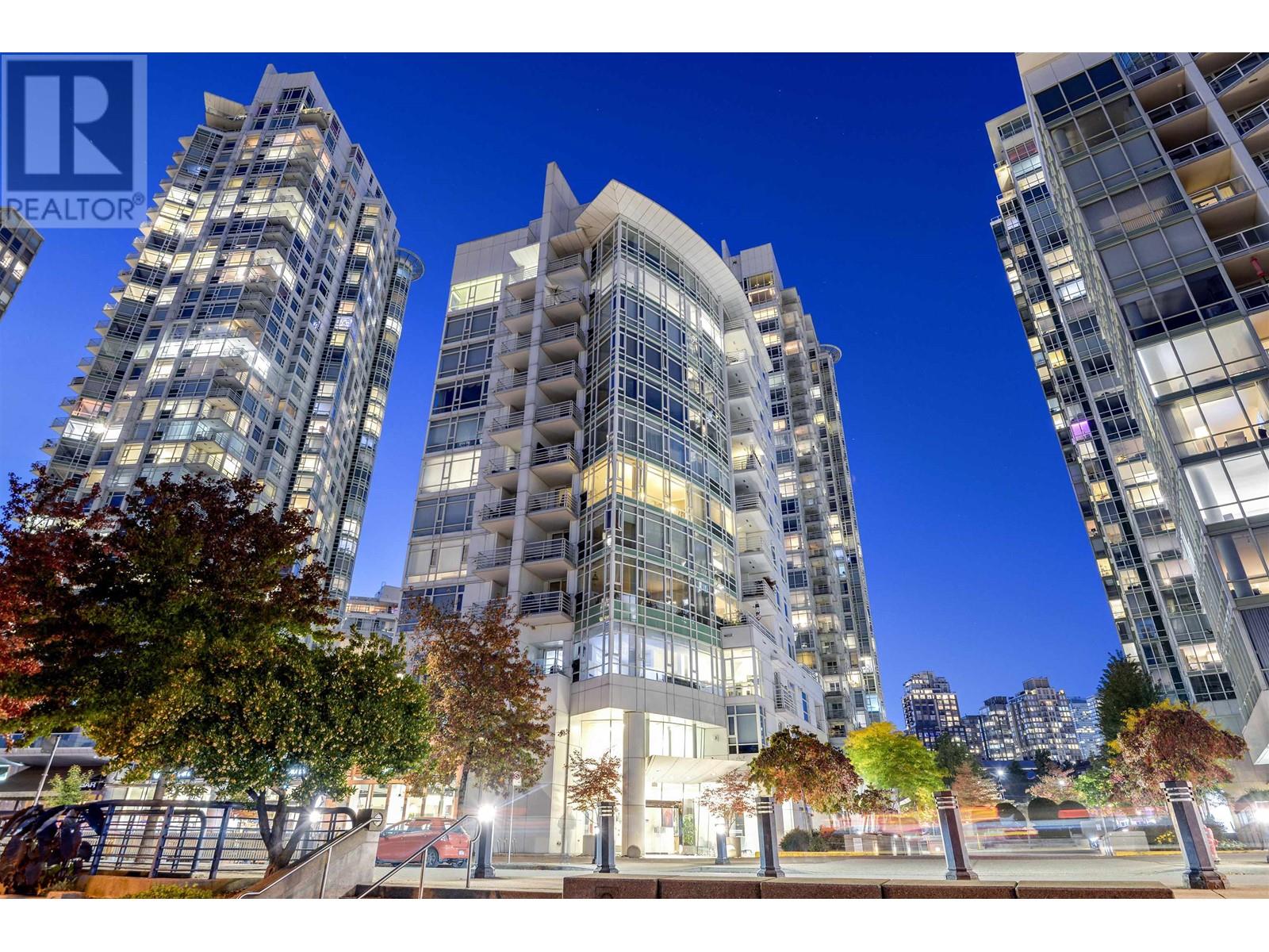 1501 1111 Marinaside Crescent, Vancouver, British Columbia  V6Z 2Y3 - Photo 2 - R2825771