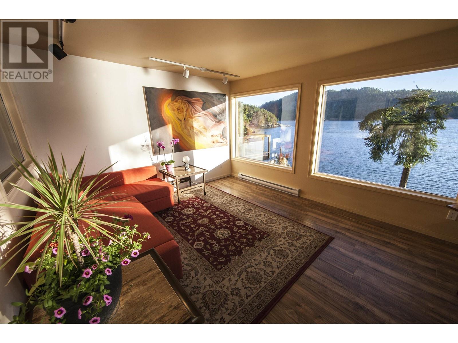 7911 Bedwell Drive, Pender Island, British Columbia  V0N 2M2 - Photo 5 - R2825788