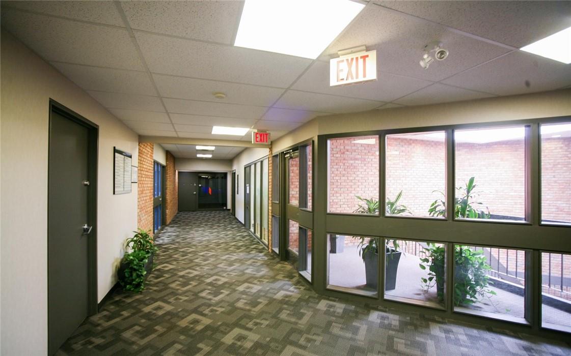 3425 Harvester Road, Unit #211a, Burlington, Ontario  L7N 3N1 - Photo 6 - H4177588