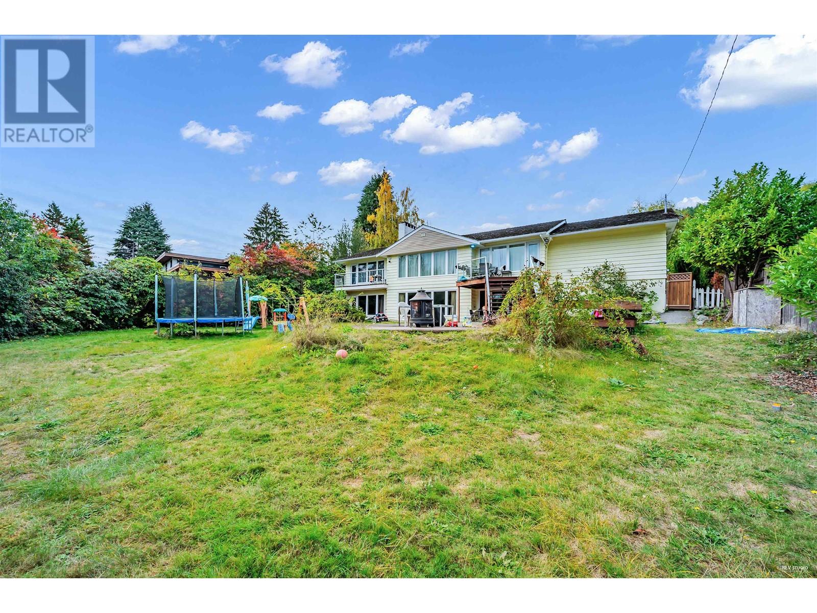 630 BARNHAM ROAD, west vancouver, British Columbia