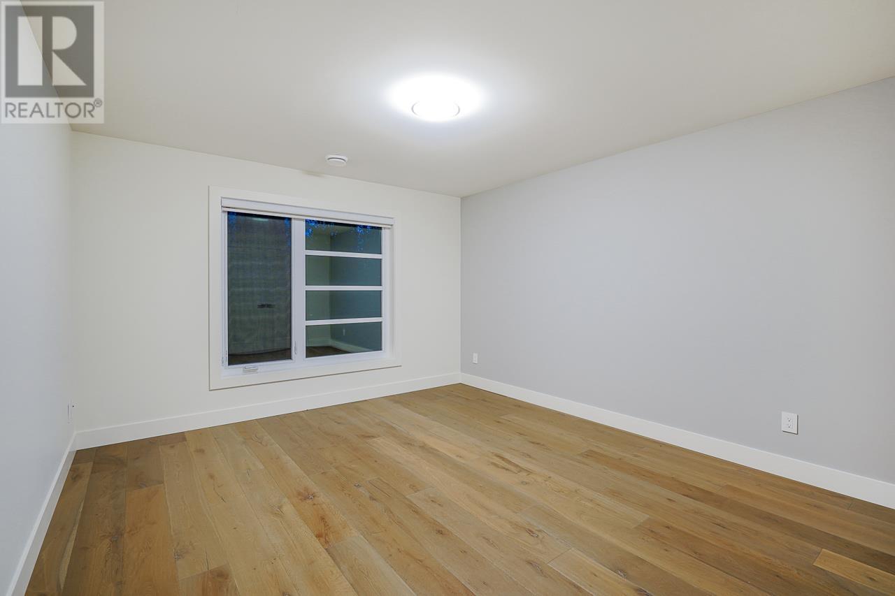 757 Foster Avenue, Coquitlam, British Columbia  V3J 2L8 - Photo 29 - R2825622