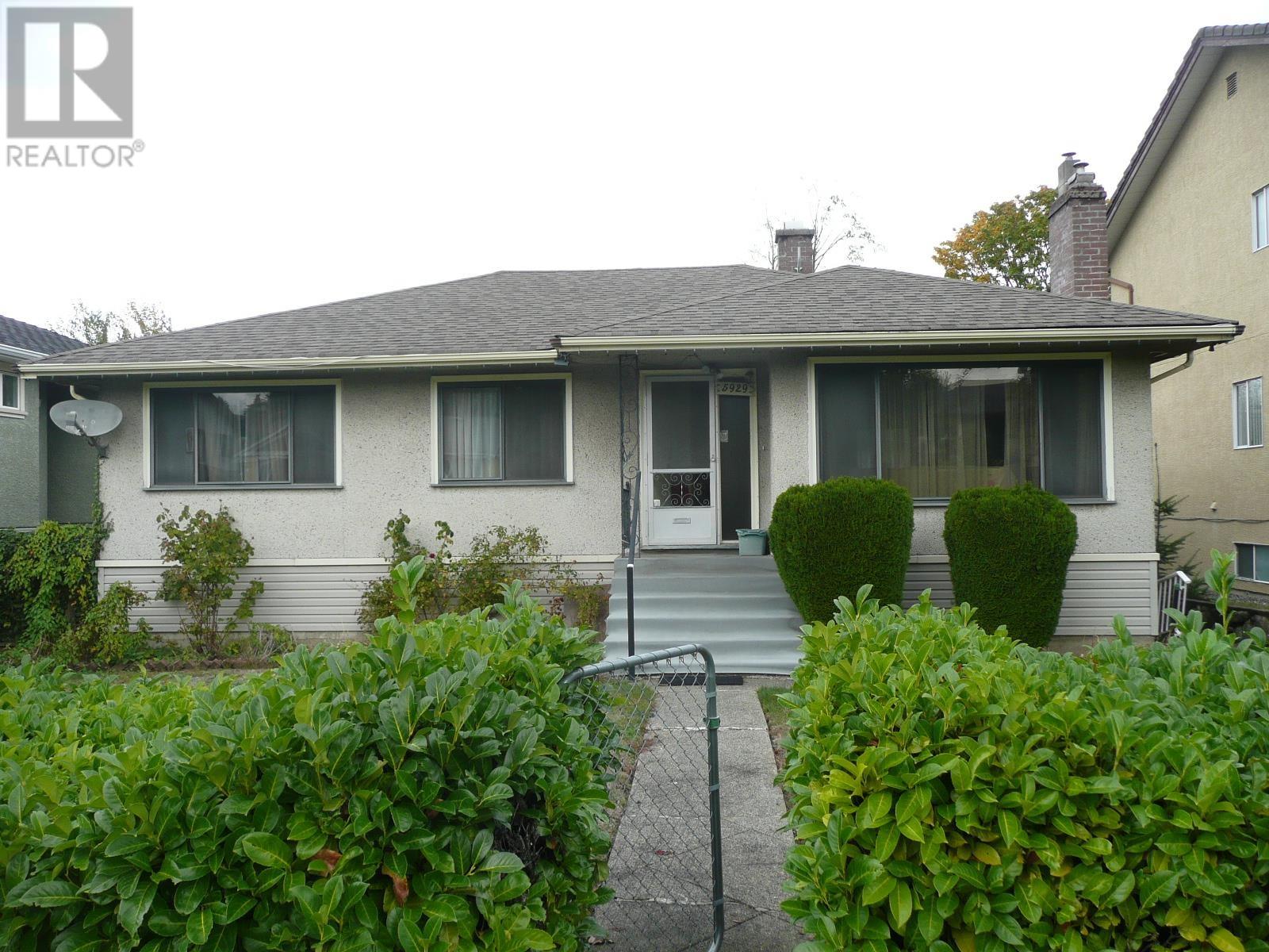 5929 BERWICK STREET, burnaby, British Columbia