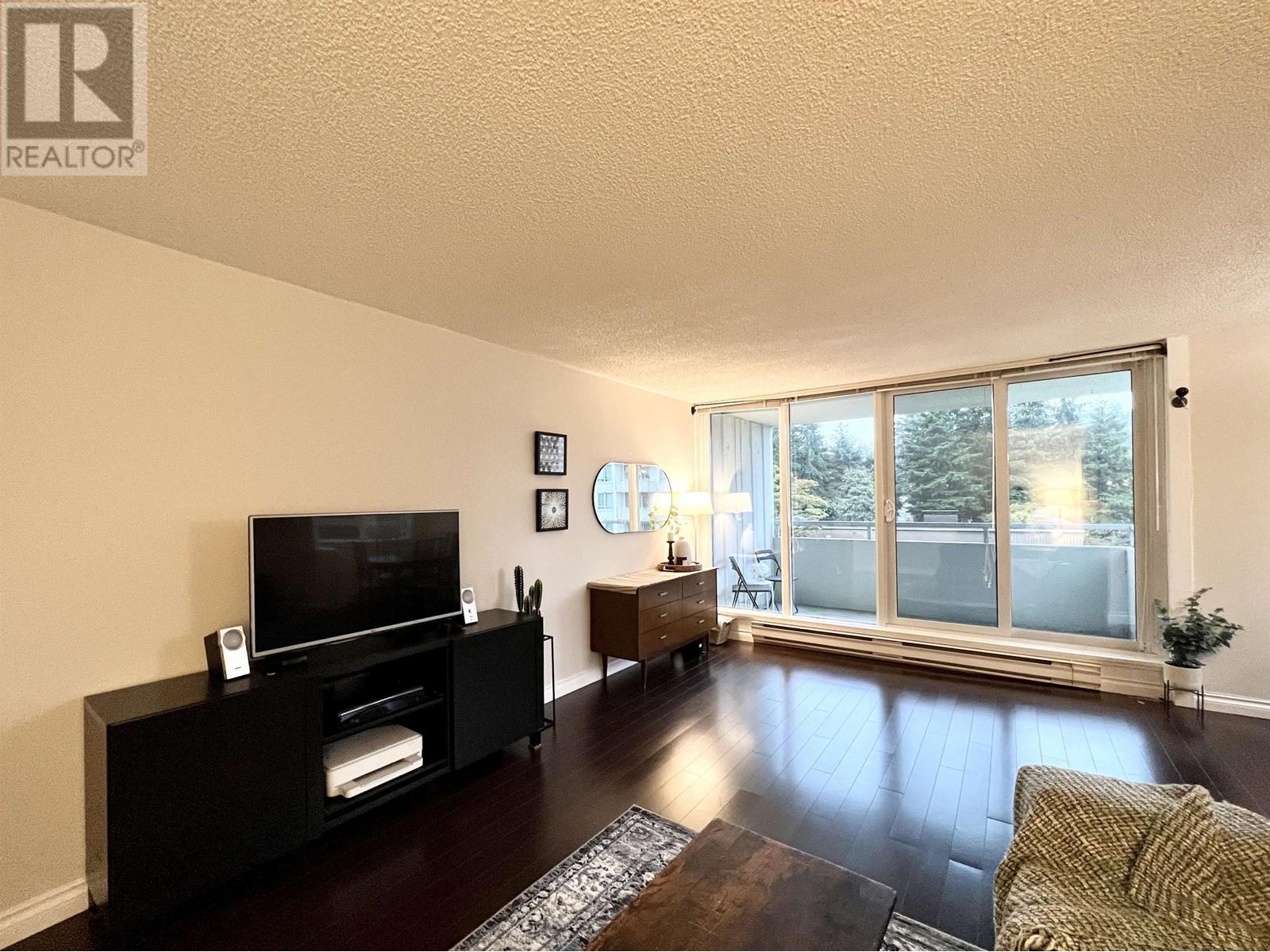 302 4160 Sardis Street, Burnaby, British Columbia  V5H 1K2 - Photo 10 - R2823418