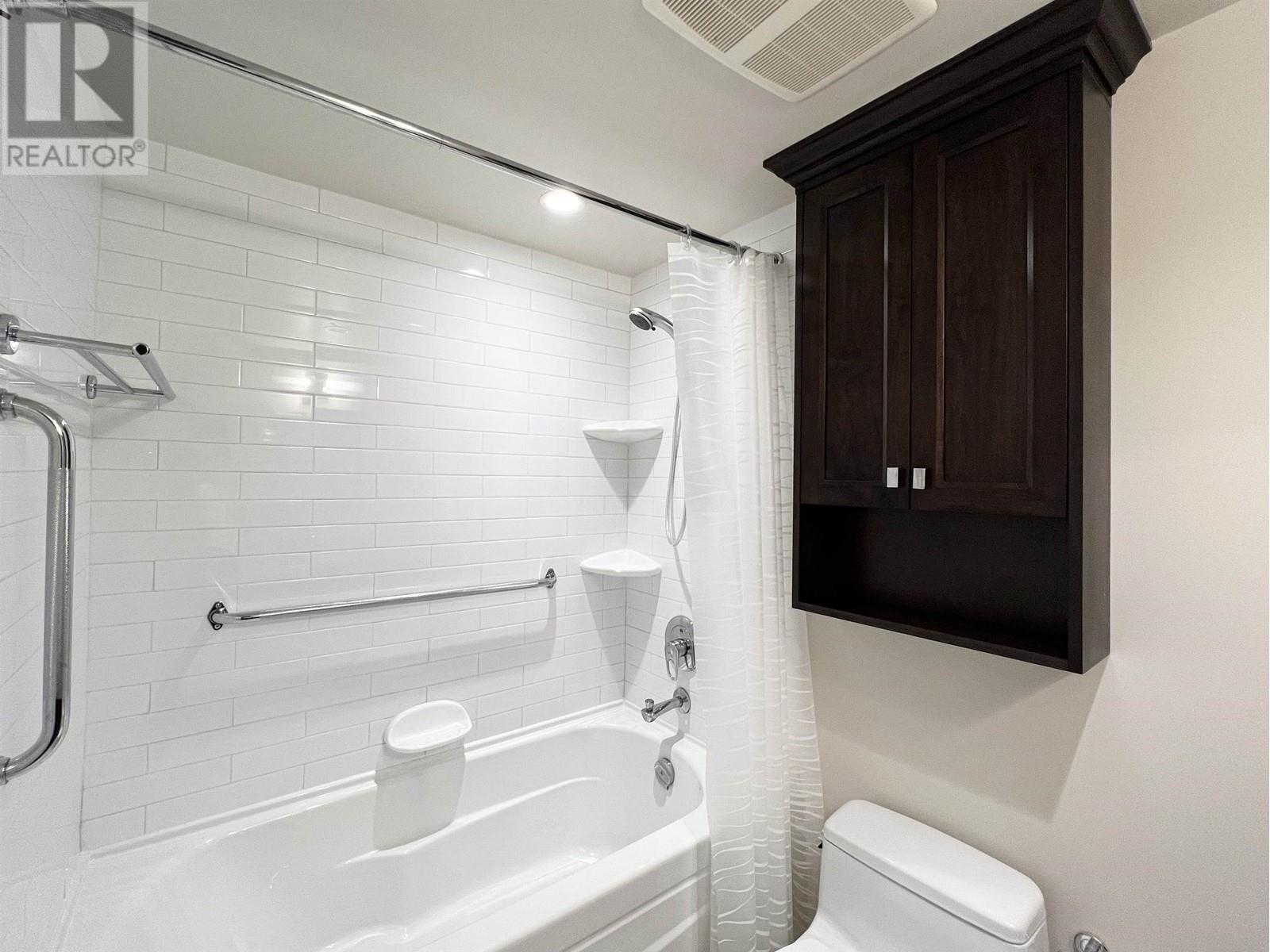 302 4160 Sardis Street, Burnaby, British Columbia  V5H 1K2 - Photo 18 - R2823418