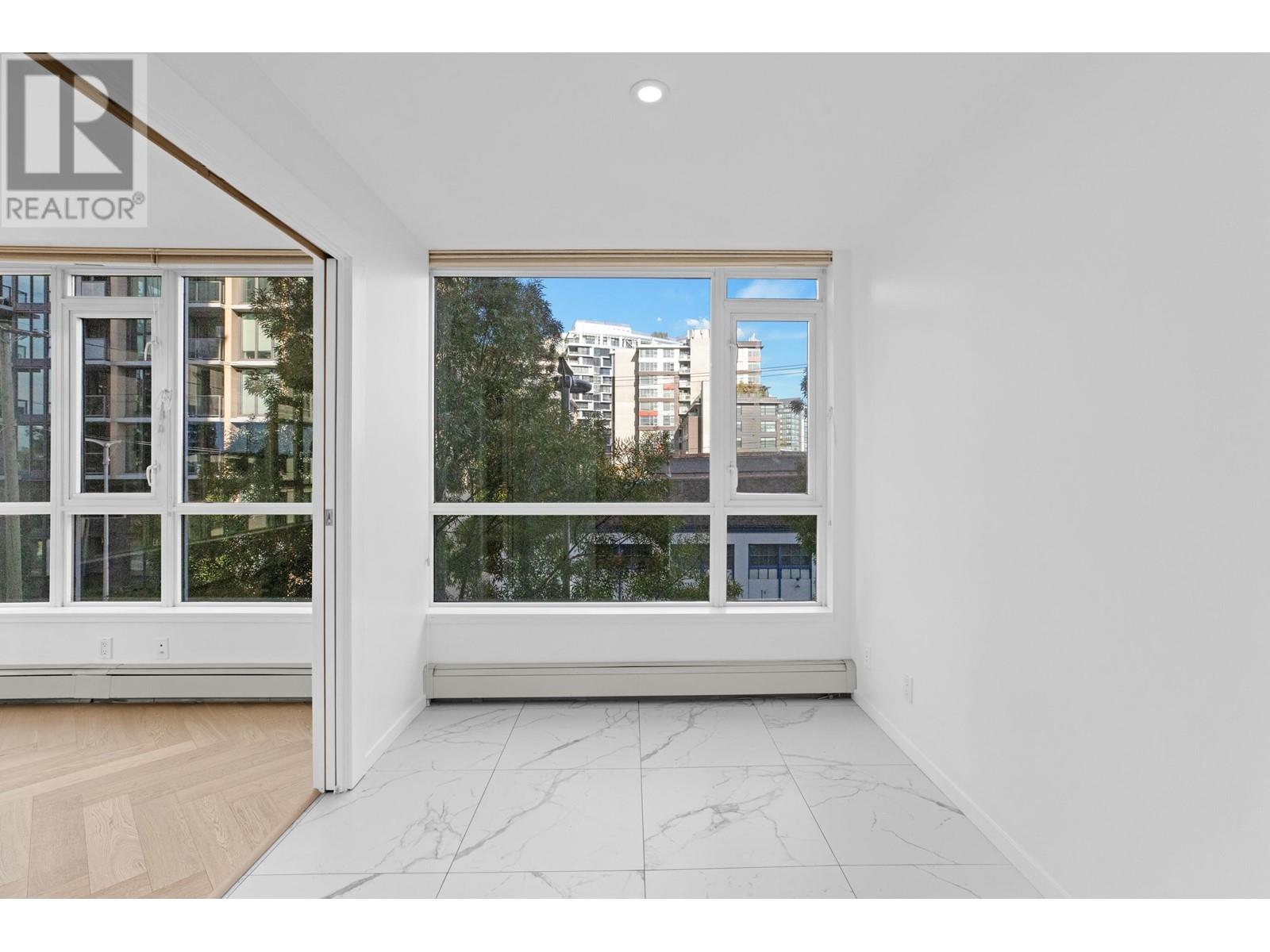 303 1887 Crowe Street, Vancouver, British Columbia  V5Y 0B4 - Photo 12 - R2825298