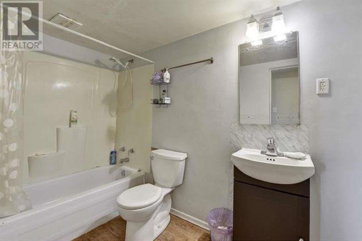 92 Glover Avenue, New Westminster, British Columbia  V3L 2A3 - Photo 8 - R2825866