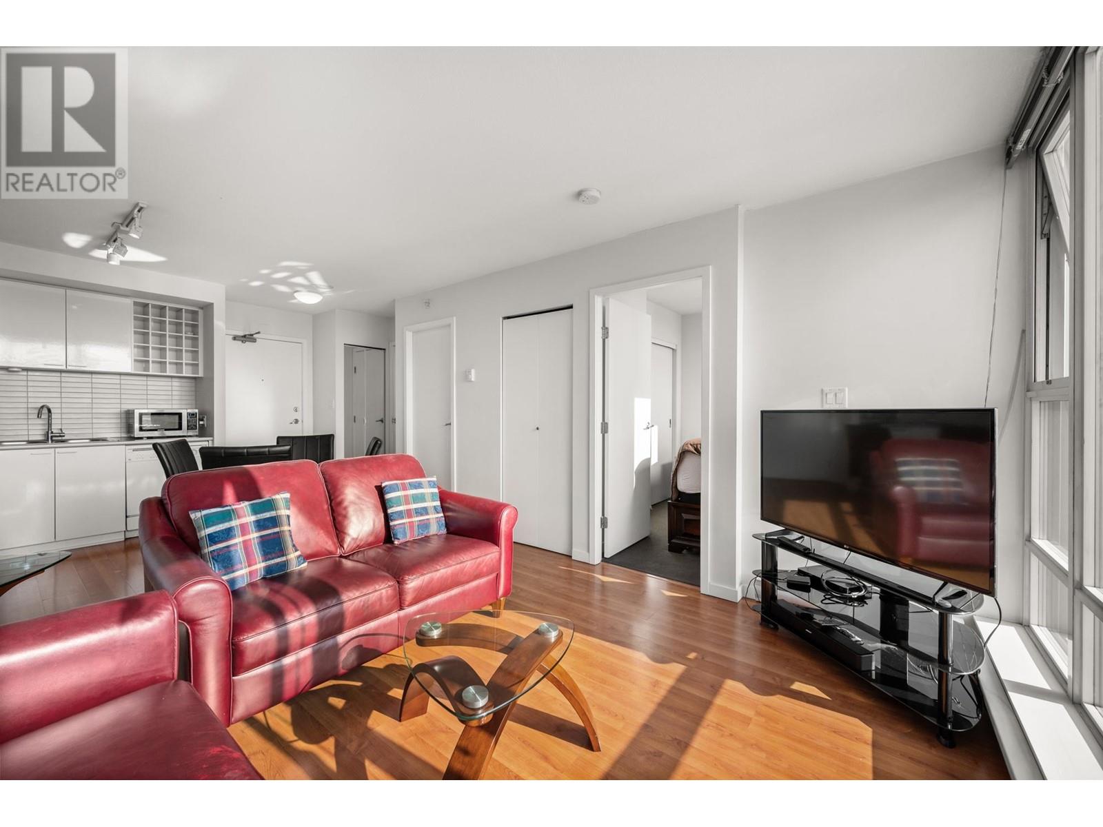 2903 131 Regiment Square, Vancouver, British Columbia  V6B 1X6 - Photo 4 - R2825821