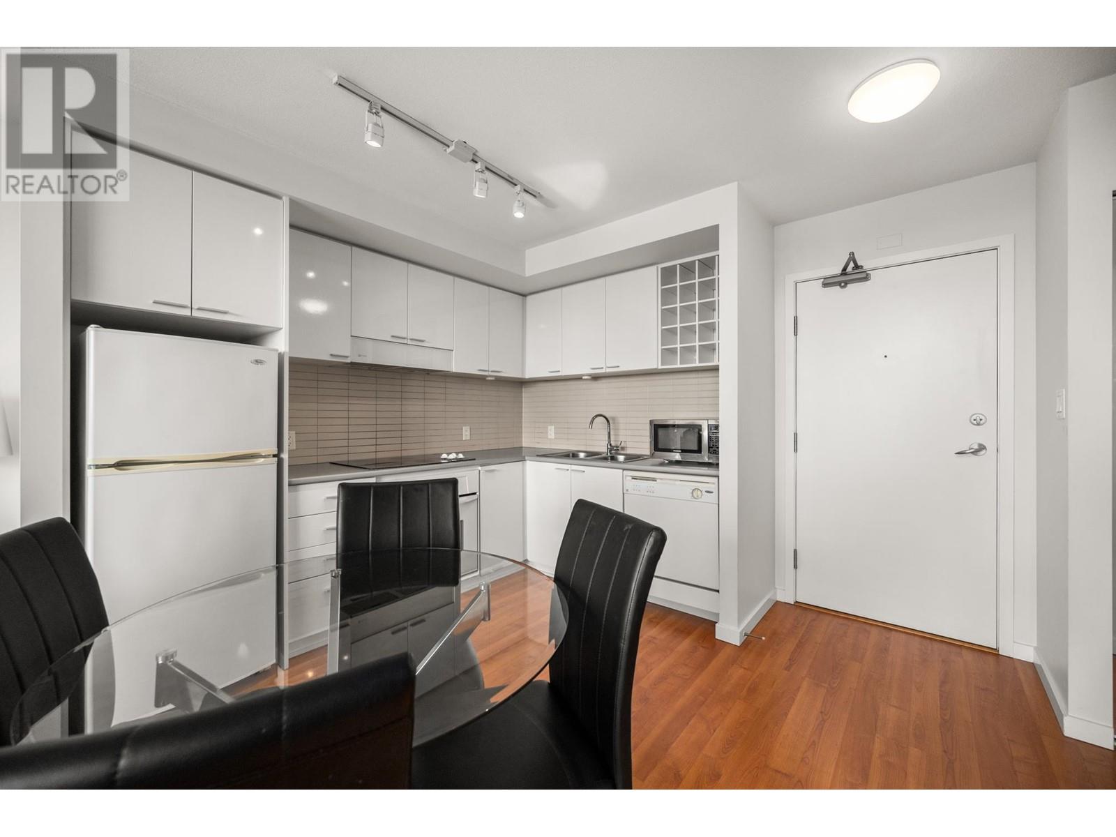 2903 131 Regiment Square, Vancouver, British Columbia  V6B 1X6 - Photo 9 - R2825821