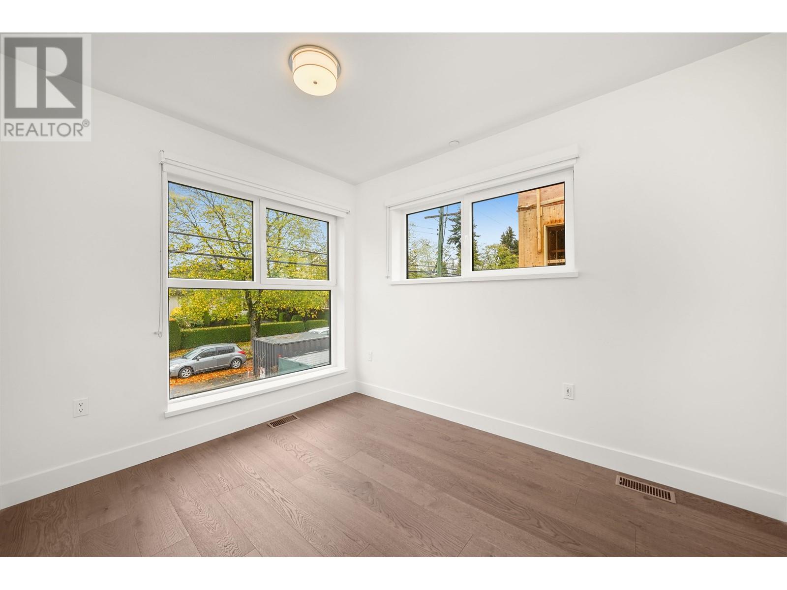 152 W Woodstock Avenue, Vancouver, British Columbia  V5Y 0N1 - Photo 16 - R2825877