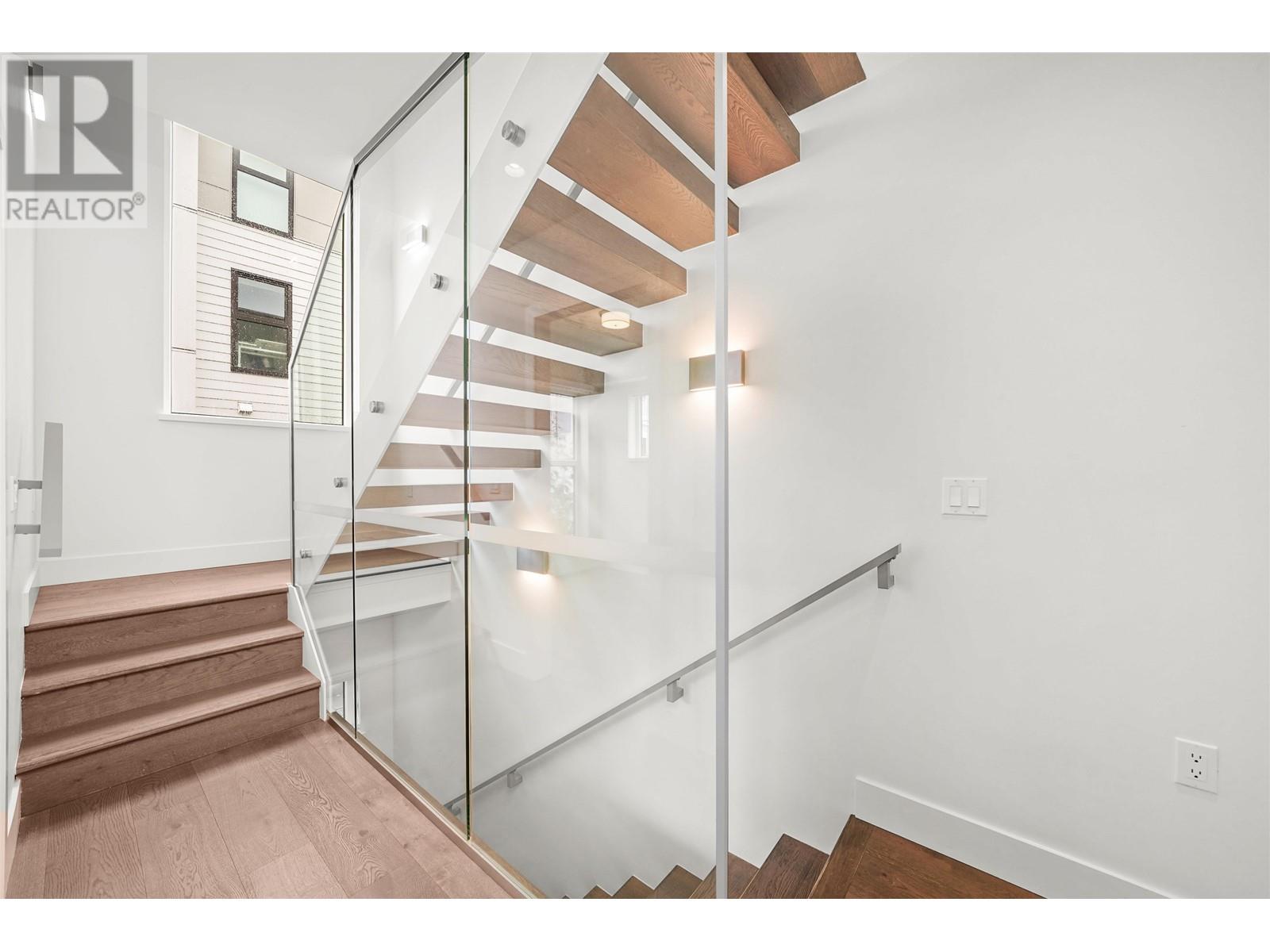 152 W Woodstock Avenue, Vancouver, British Columbia  V5Y 0N1 - Photo 18 - R2825877
