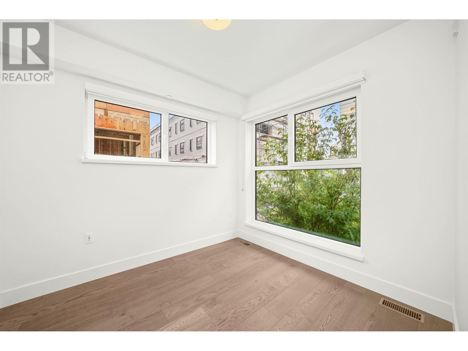 152 W Woodstock Avenue, Vancouver, British Columbia  V5Y 0N1 - Photo 19 - R2825877