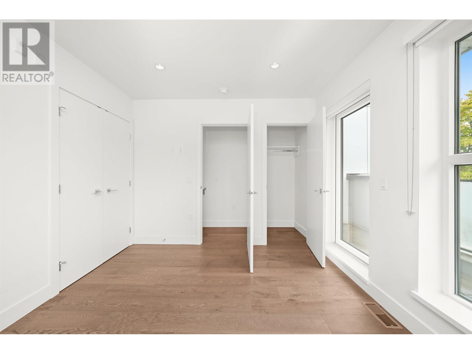 152 W Woodstock Avenue, Vancouver, British Columbia  V5Y 0N1 - Photo 24 - R2825877