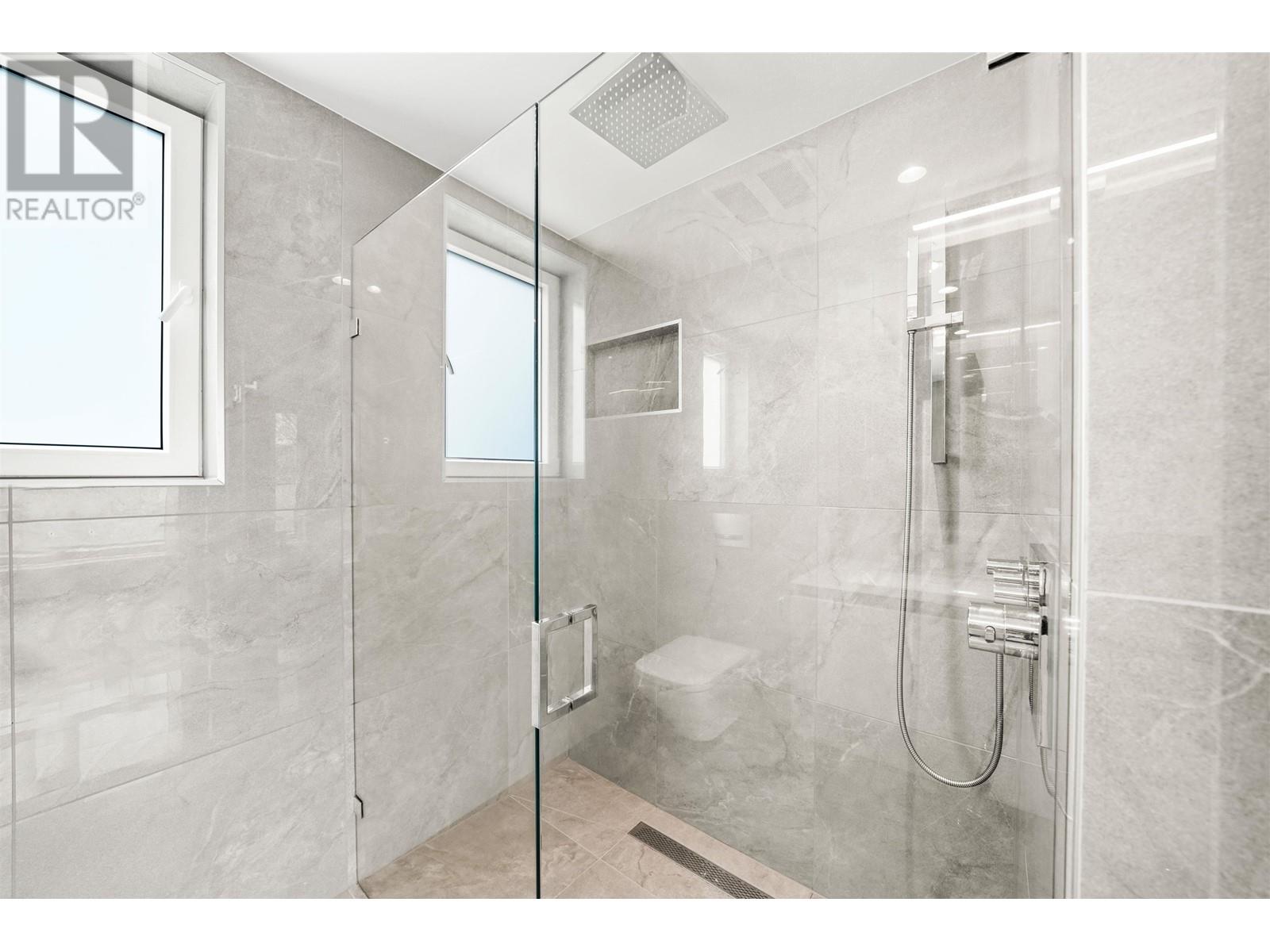 152 W Woodstock Avenue, Vancouver, British Columbia  V5Y 0N1 - Photo 26 - R2825877
