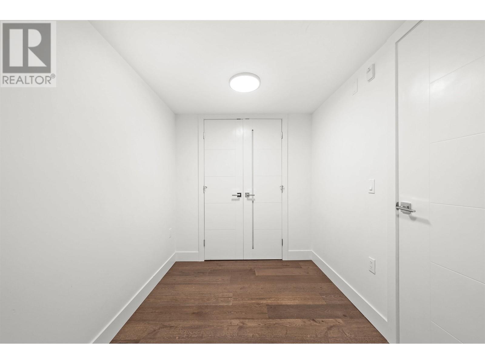 152 W Woodstock Avenue, Vancouver, British Columbia  V5Y 0N1 - Photo 31 - R2825877