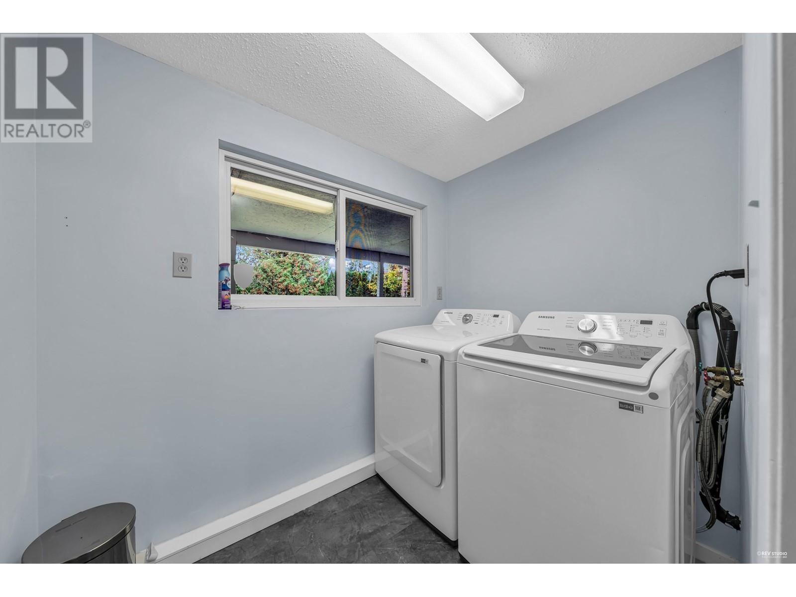 2106 Mountain Highway, North Vancouver, British Columbia  V7J 2M9 - Photo 15 - R2825838