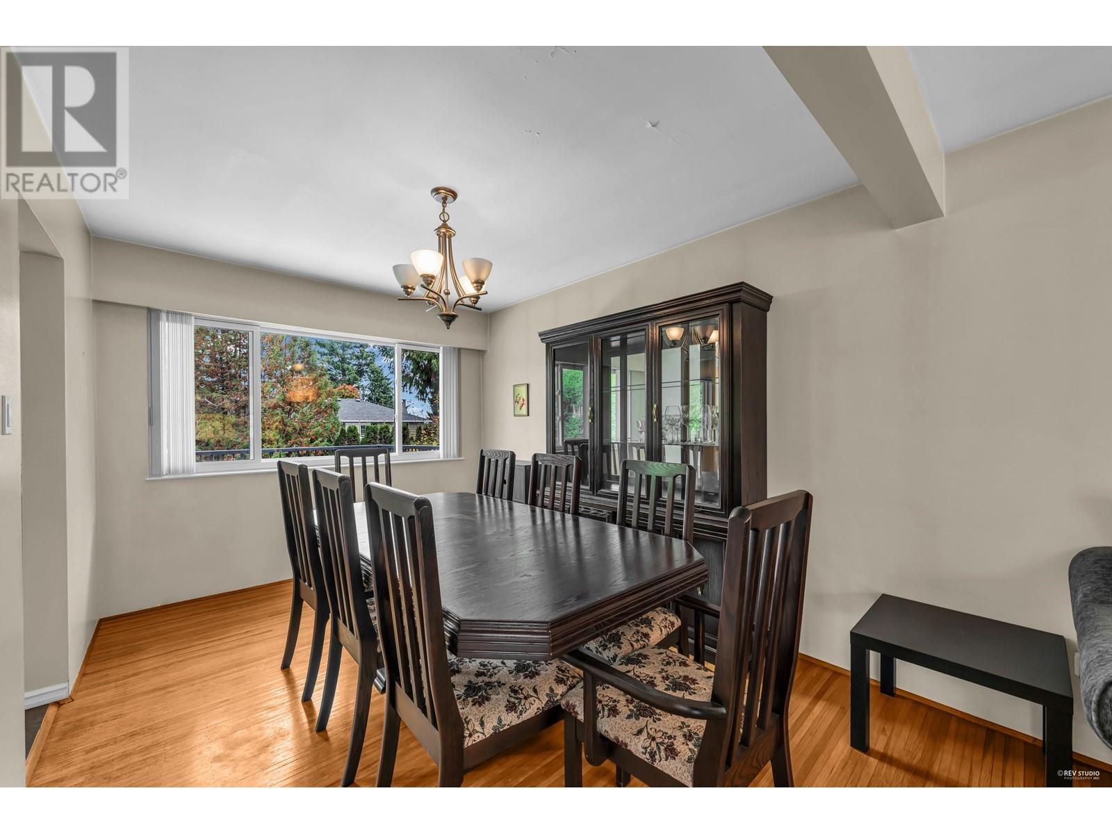 2106 Mountain Highway, North Vancouver, British Columbia  V7J 2M9 - Photo 5 - R2825838