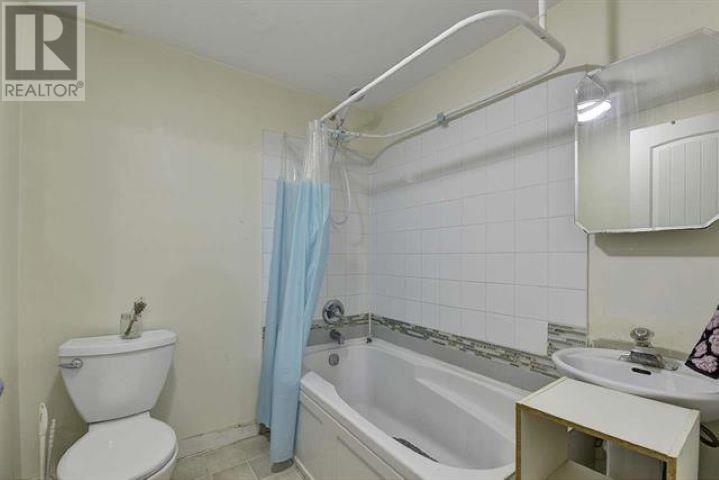 92-94 Glover Avenue, New Westminster, British Columbia  V3L 2A3 - Photo 15 - C8055076