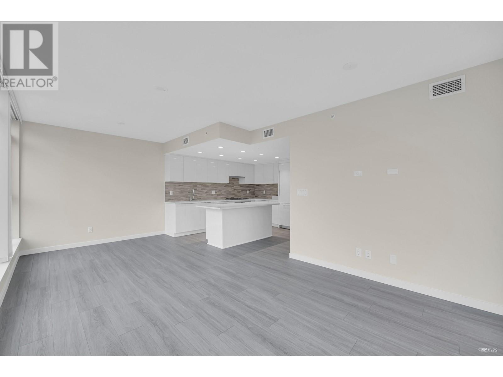 2401 1182 Westwood Street, Coquitlam, British Columbia  V3B 0T9 - Photo 4 - R2825846