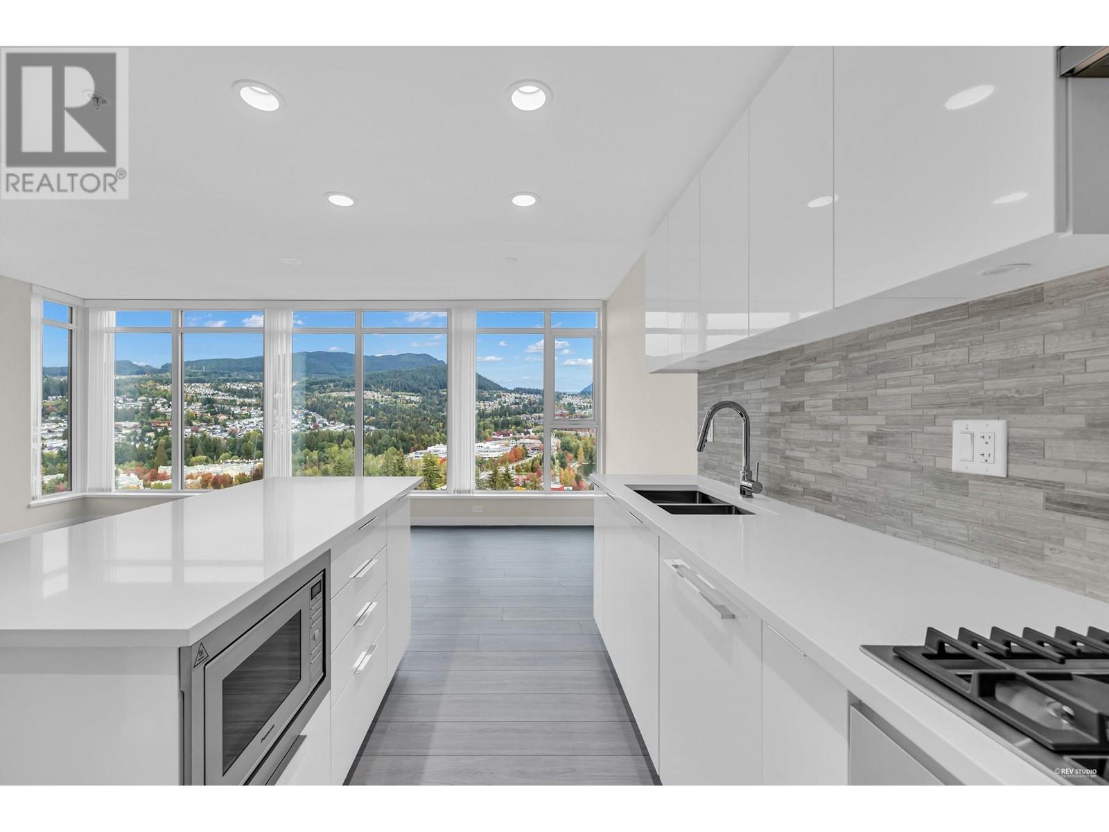 2401 1182 Westwood Street, Coquitlam, British Columbia  V3B 0T9 - Photo 3 - R2825846