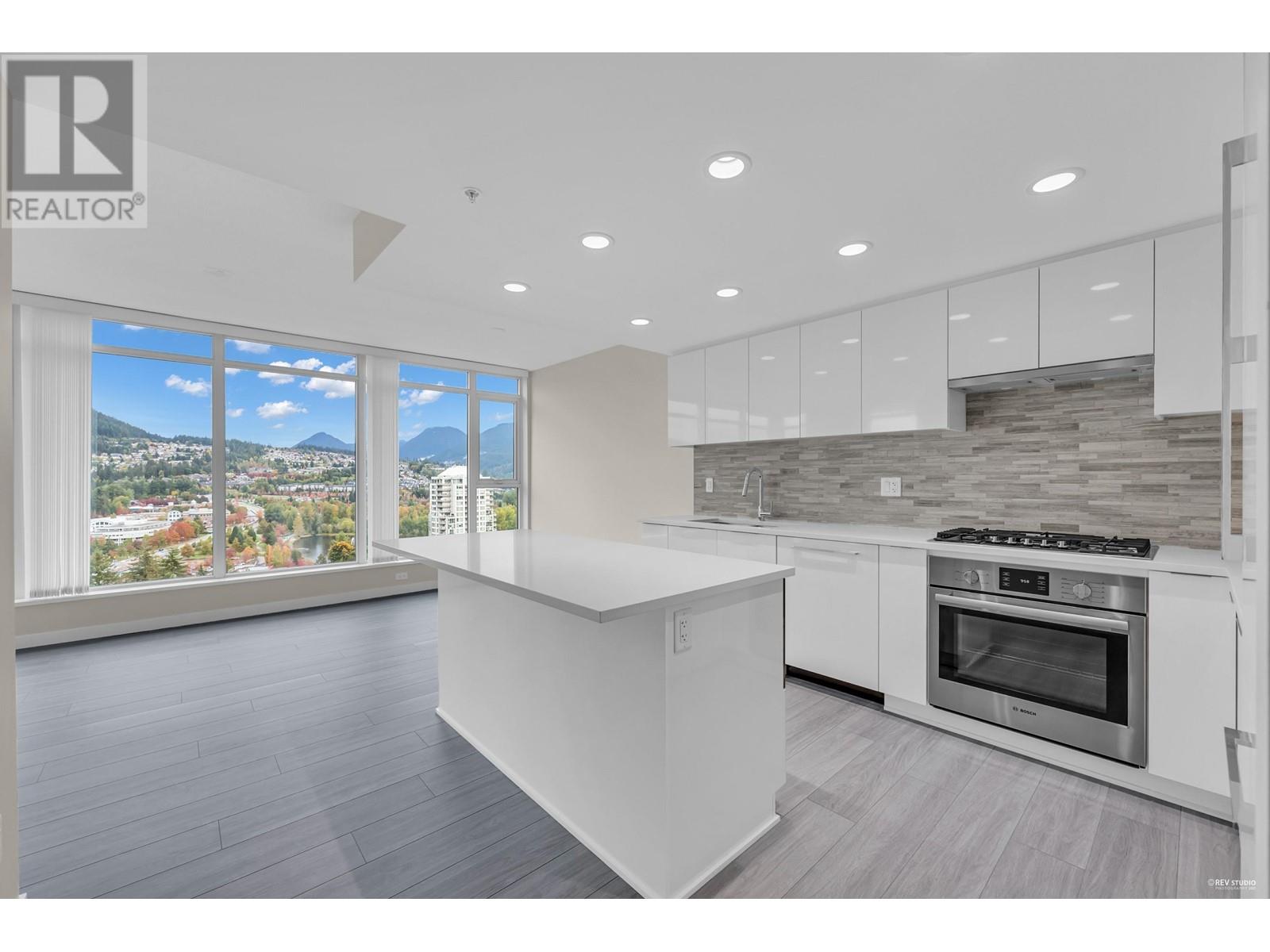 2401 1182 Westwood Street, Coquitlam, British Columbia  V3B 0T9 - Photo 2 - R2825846