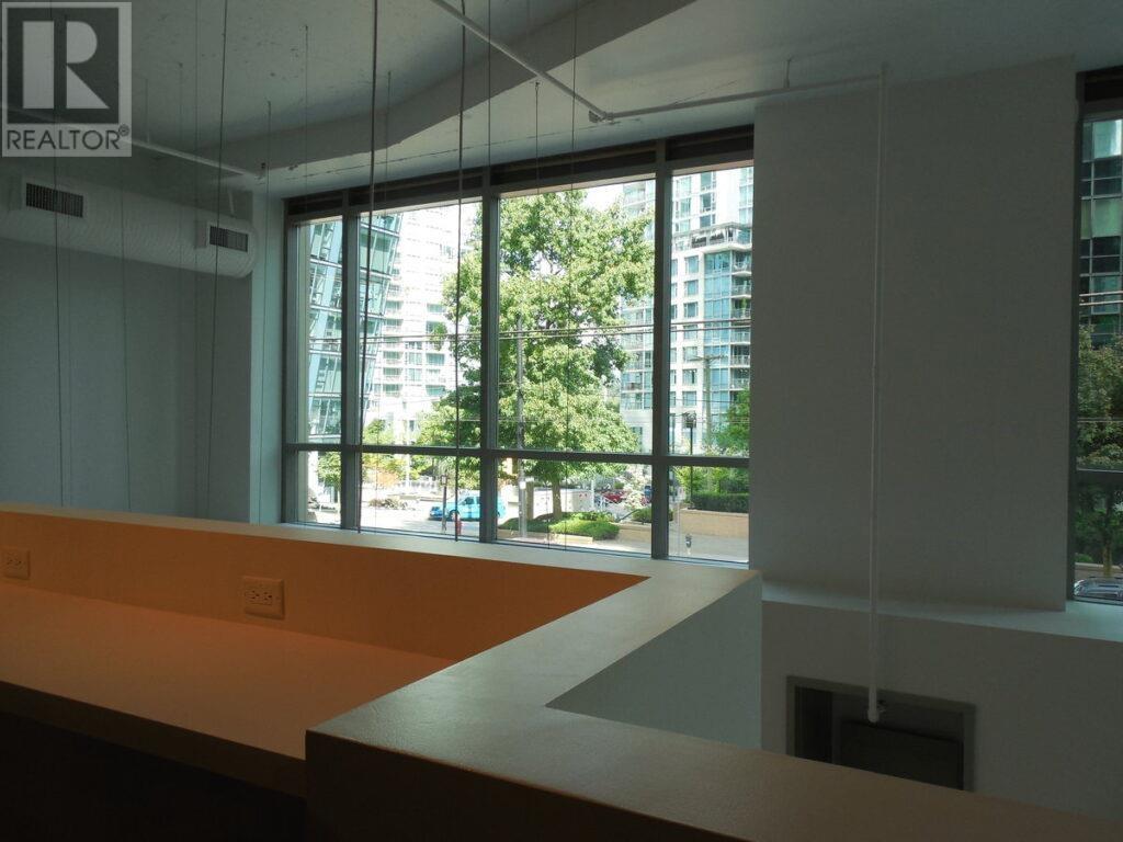 1376-1378 W Pender Street, Vancouver, British Columbia  V6E 4T1 - Photo 9 - C8055057