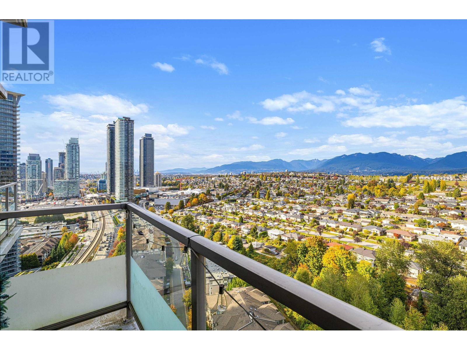 Ph3 4888 Brentwood Drive, Burnaby, British Columbia  V5C 0C6 - Photo 4 - R2825869