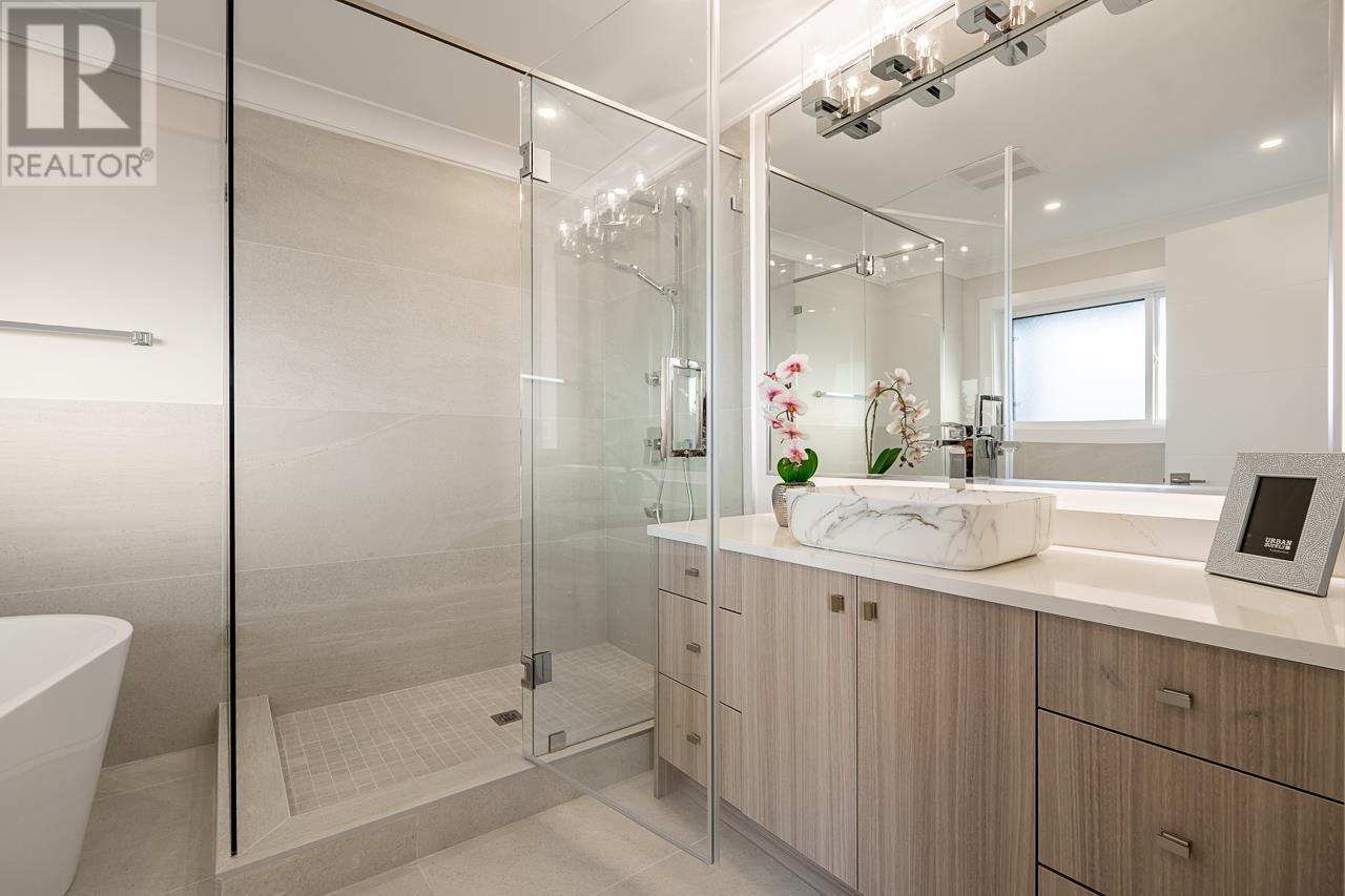 8887 15th Avenue, Burnaby, British Columbia  V3N 1Y4 - Photo 17 - R2825299