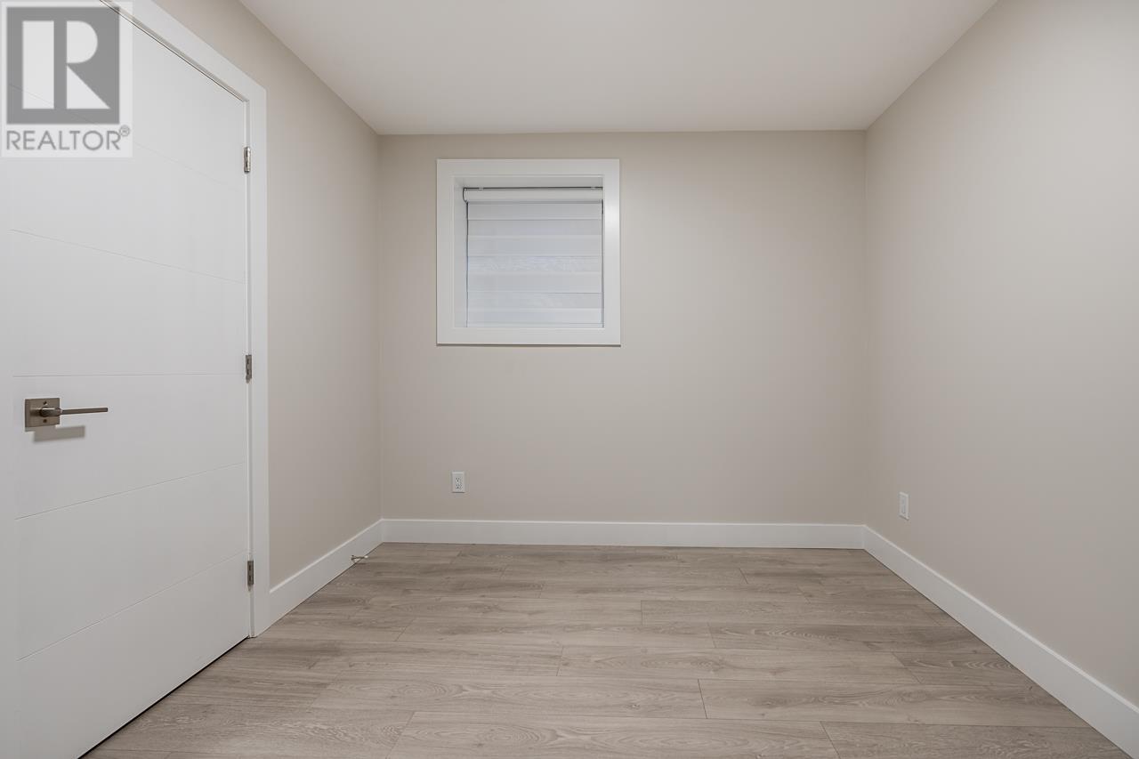 8887 15th Avenue, Burnaby, British Columbia  V3N 1Y4 - Photo 31 - R2825299