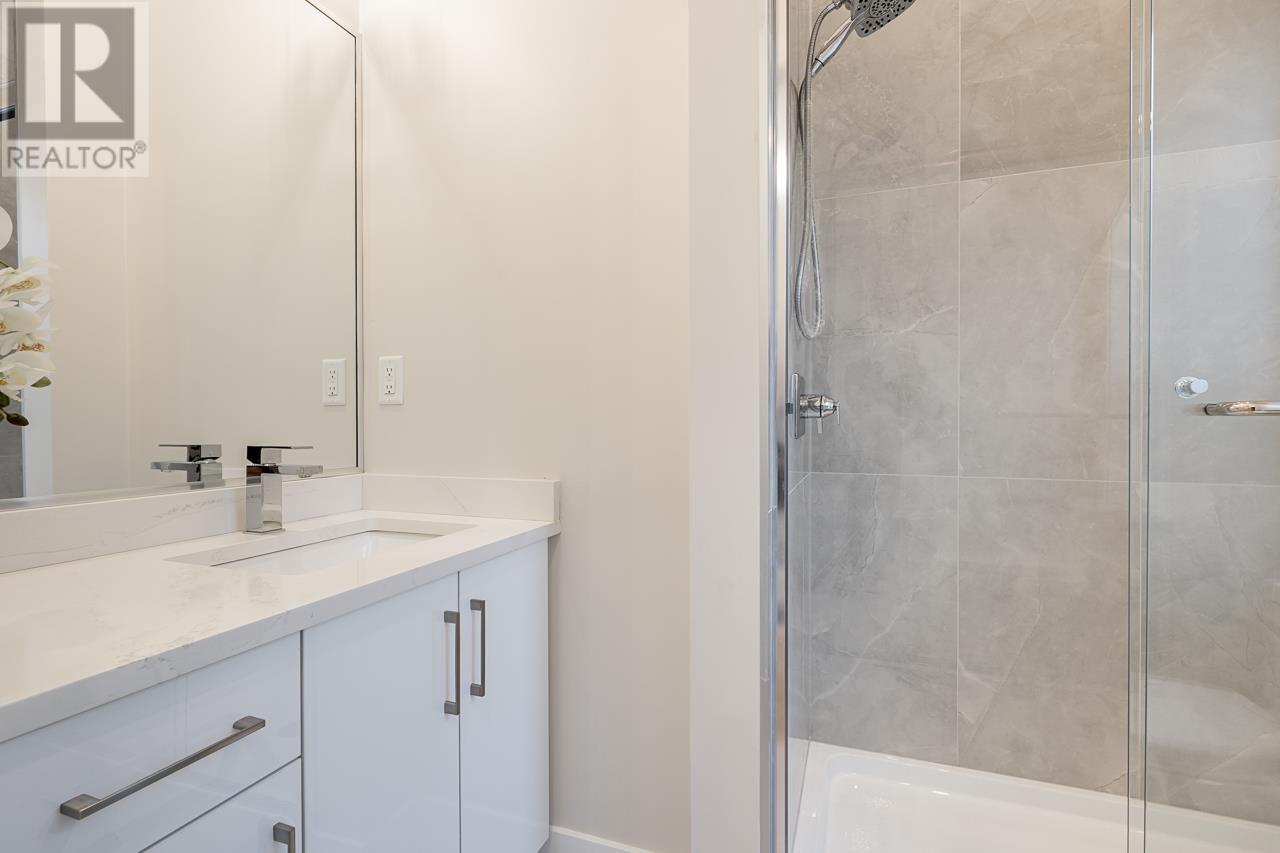8887 15th Avenue, Burnaby, British Columbia  V3N 1Y4 - Photo 14 - R2825299
