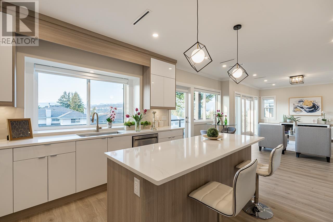 8887 15th Avenue, Burnaby, British Columbia  V3N 1Y4 - Photo 10 - R2825299