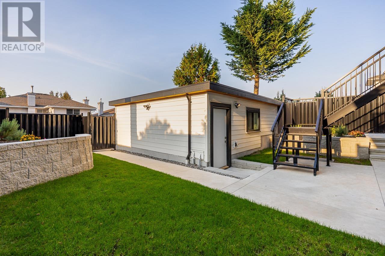 8887 15th Avenue, Burnaby, British Columbia  V3N 1Y4 - Photo 36 - R2825299
