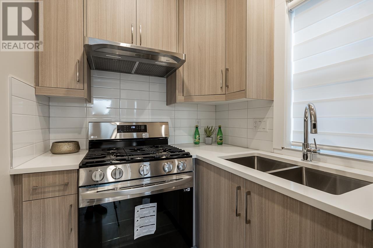 8887 15th Avenue, Burnaby, British Columbia  V3N 1Y4 - Photo 11 - R2825299