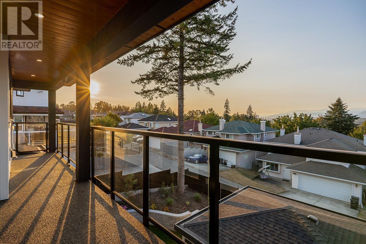 8887 15th Avenue, Burnaby, British Columbia  V3N 1Y4 - Photo 19 - R2825299