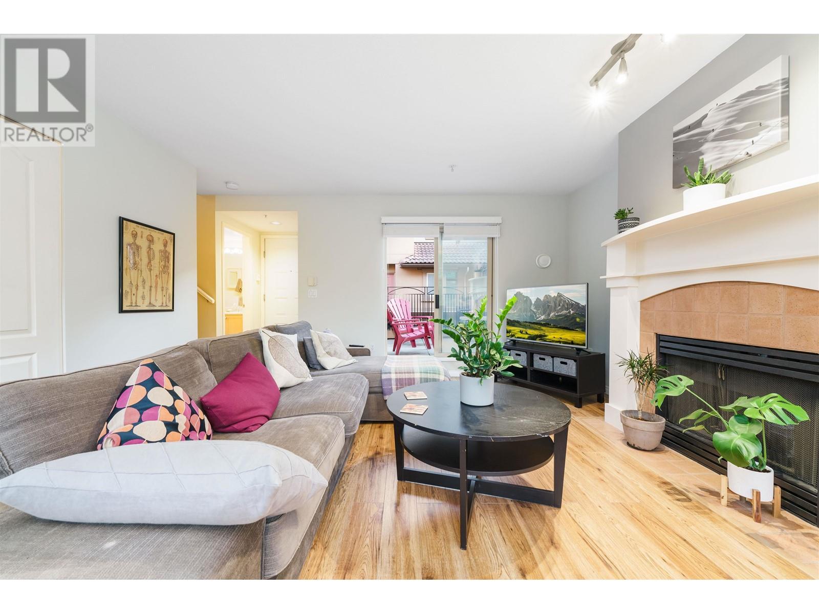 18 3036 W 4th Avenue, Vancouver, British Columbia  V6K 1R4 - Photo 4 - R2825905