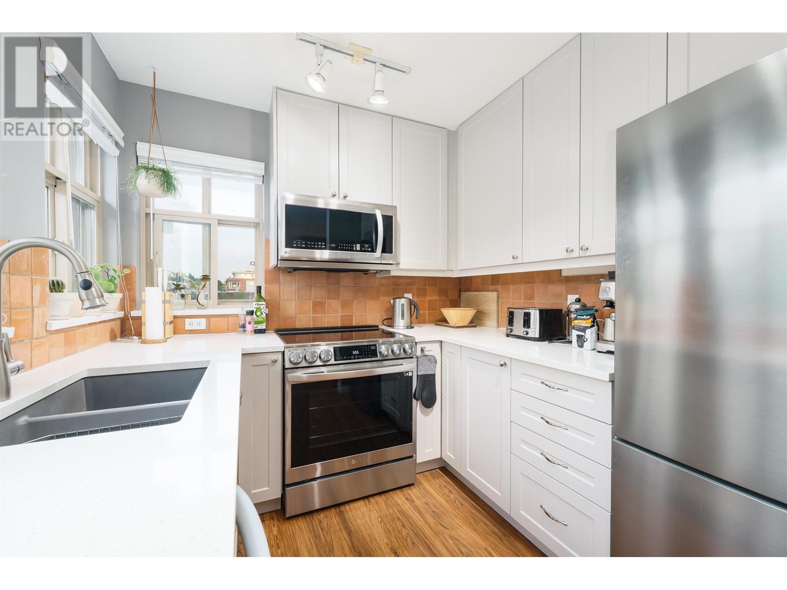 18 3036 W 4th Avenue, Vancouver, British Columbia  V6K 1R4 - Photo 9 - R2825905