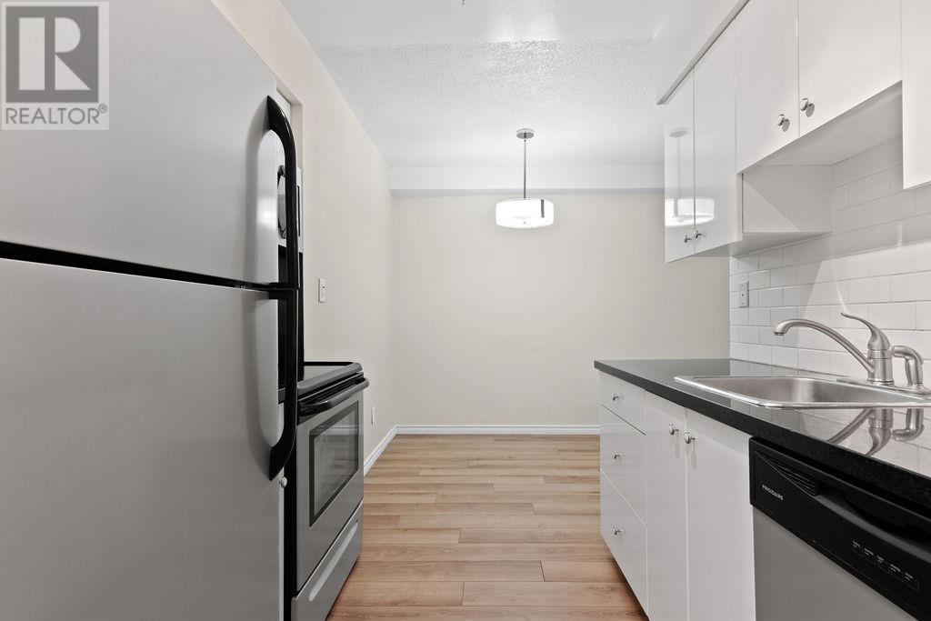 102 1825 W 8th Avenue, Vancouver, British Columbia  V6J 1V9 - Photo 5 - R2825919