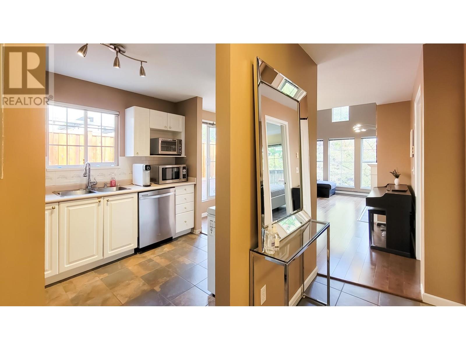 309 888 Gauthier Avenue, Coquitlam, British Columbia  V3K 6Y1 - Photo 3 - R2825933
