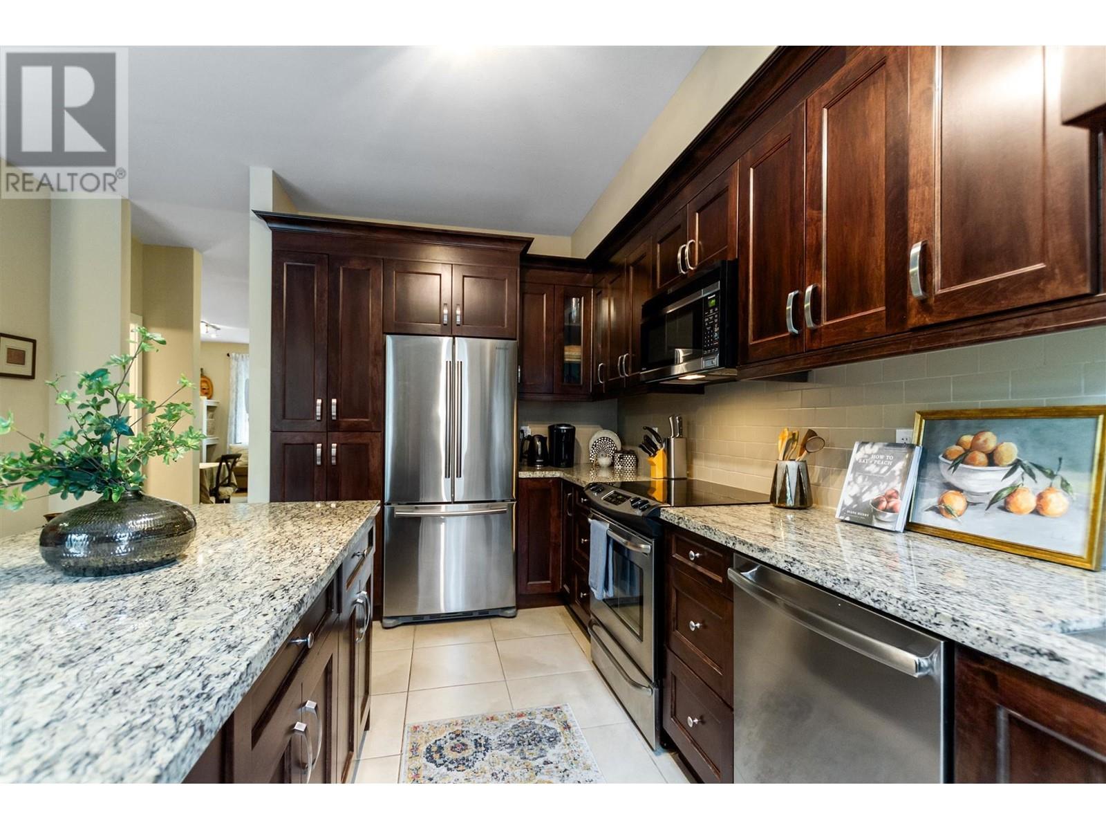 41 1299 Coast Meridian Road, Coquitlam, British Columbia  V3E 0H6 - Photo 4 - R2825940