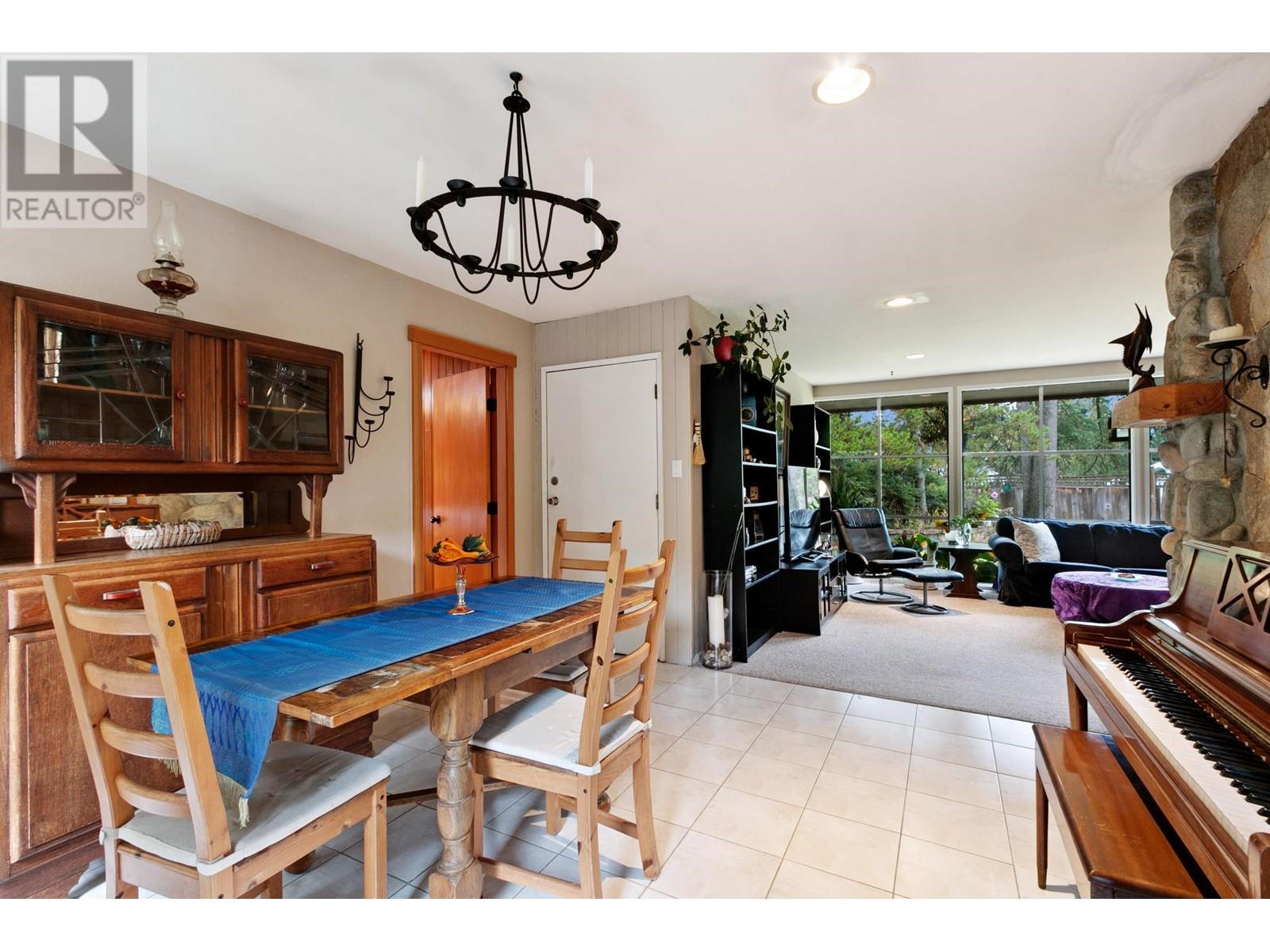 1415 E 18th Street, North Vancouver, British Columbia  V7J 1M2 - Photo 7 - R2825928