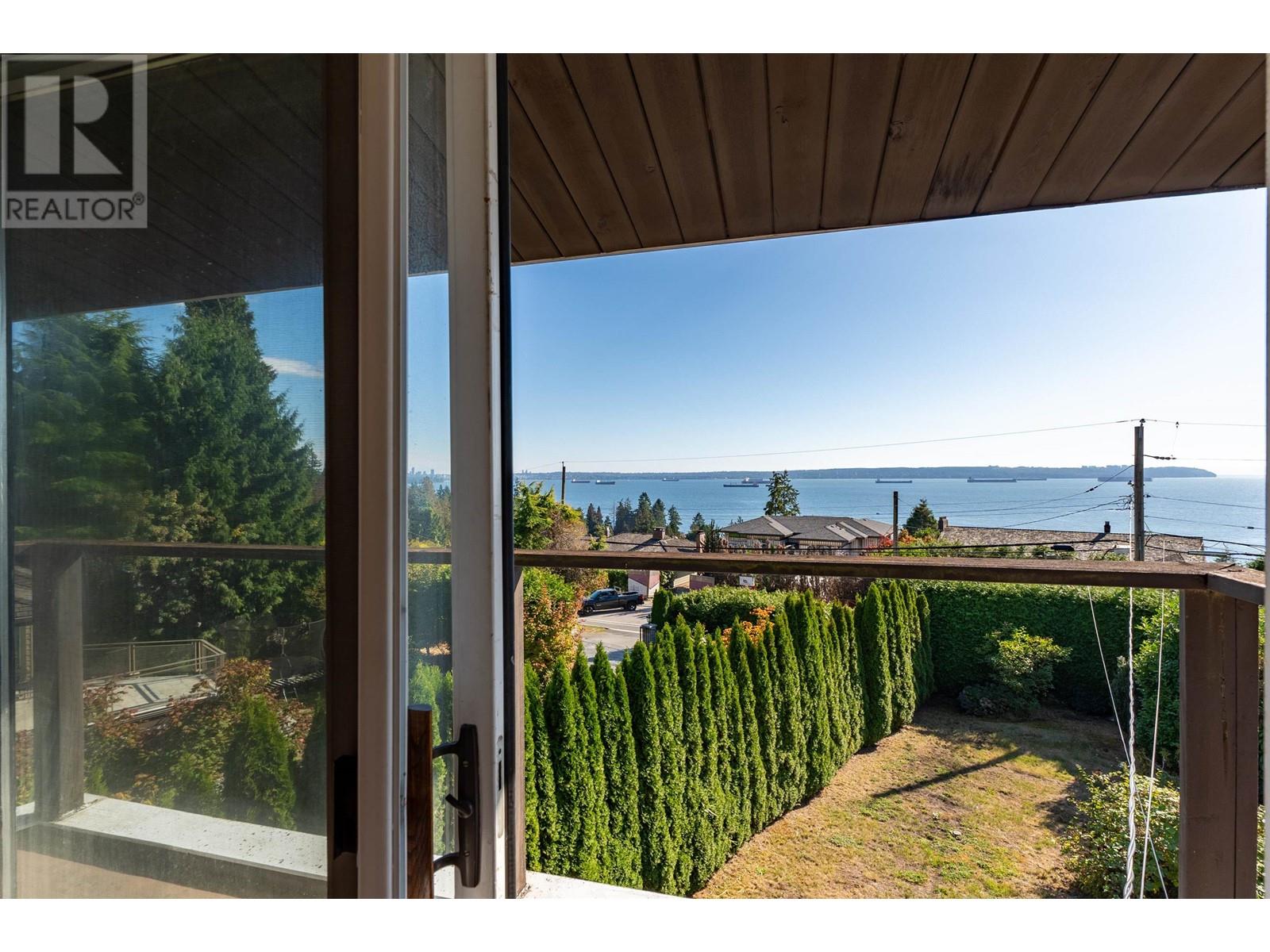 3204 Thompson Crescent, West Vancouver, British Columbia  V7V 3E5 - Photo 16 - R2825939