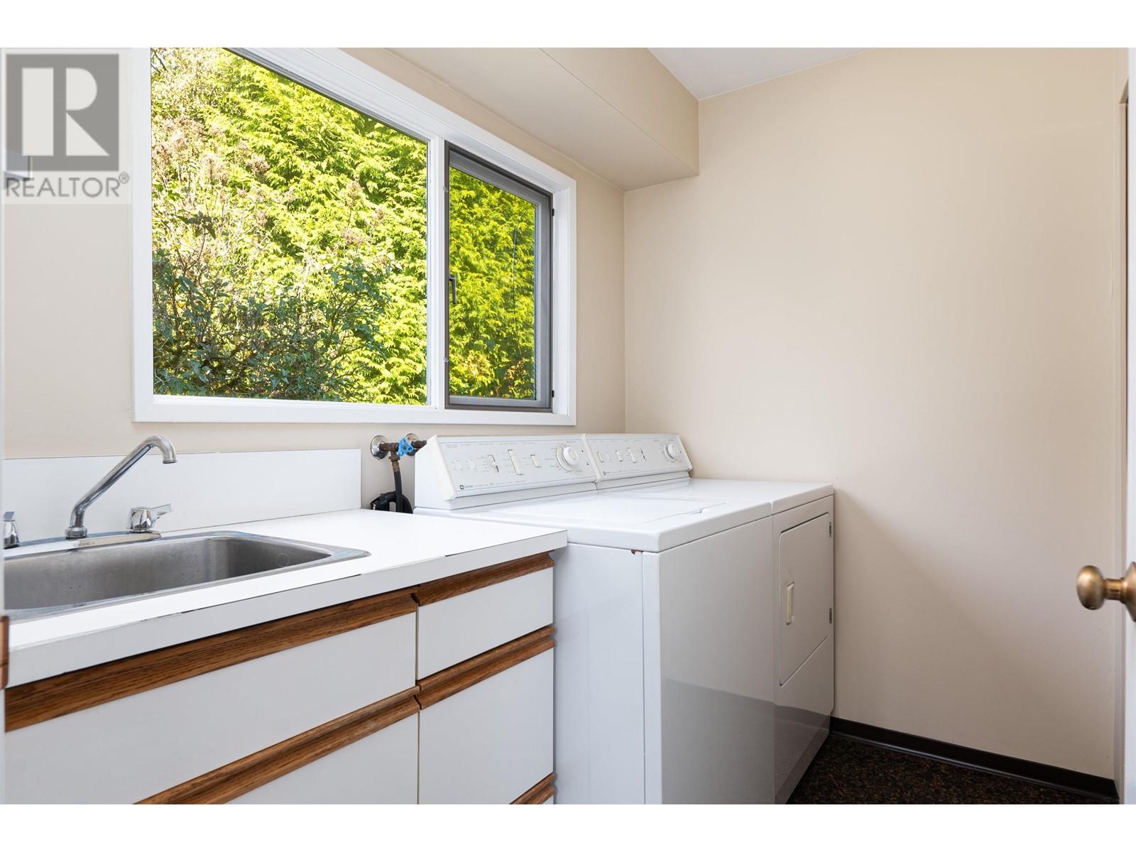 3204 Thompson Crescent, West Vancouver, British Columbia  V7V 3E5 - Photo 22 - R2825939