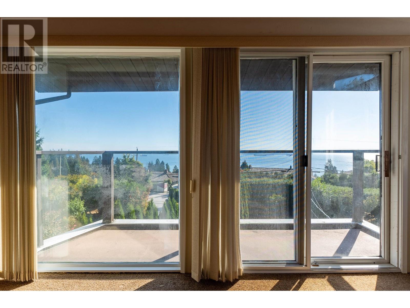3204 Thompson Crescent, West Vancouver, British Columbia  V7V 3E5 - Photo 32 - R2825939