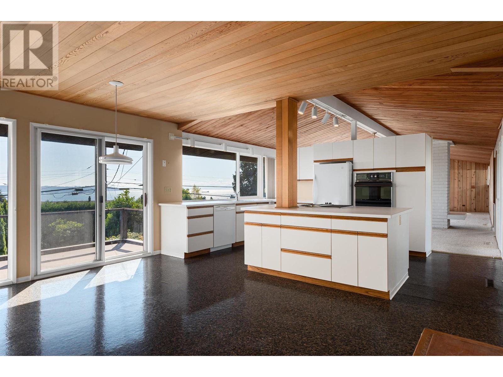 3204 Thompson Crescent, West Vancouver, British Columbia  V7V 3E5 - Photo 7 - R2825939