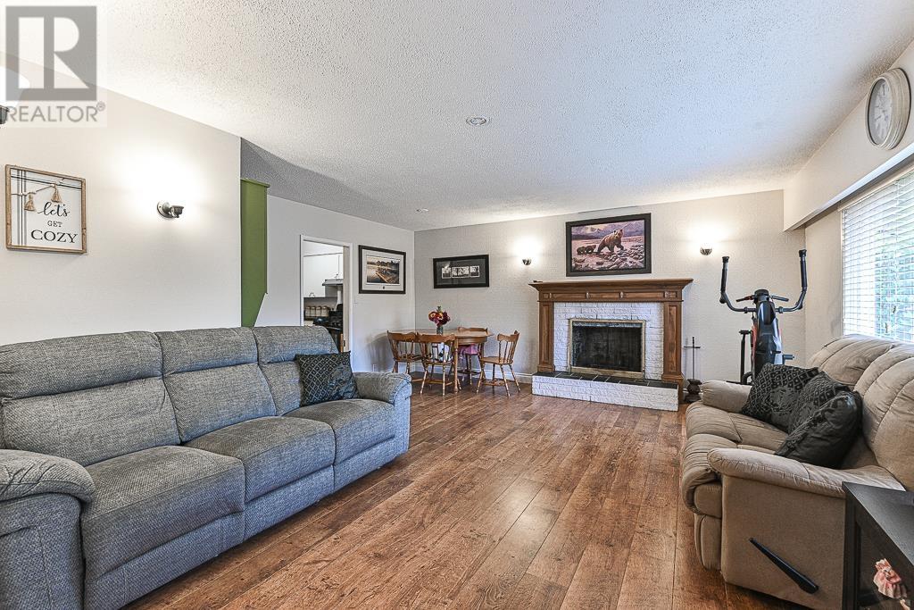 12171 221 Street, Maple Ridge, British Columbia  V2X 5T2 - Photo 4 - R2825845