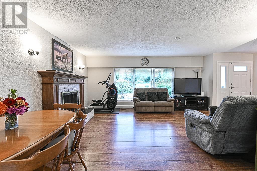12171 221 Street, Maple Ridge, British Columbia  V2X 5T2 - Photo 5 - R2825845